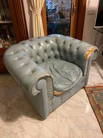 Poltrona tipo chesterfield