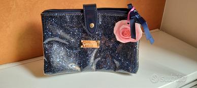 Pochette Camomilla, blu con brillantini