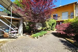 CASA INDIPENDENTE A VISCHE