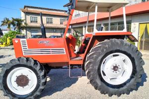 Trattore agricolo Fiat 780DT