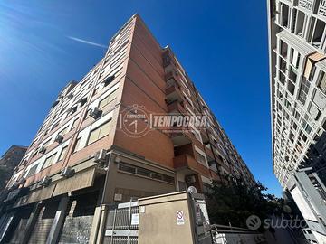 AMPIO BILOCALE CON DUE BALCONI ZONA COLLATINA