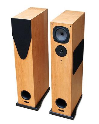 Rega R5