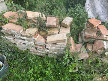 Mattoni antichi in cotto toscano