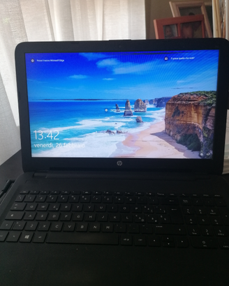 Laptop Hp 250 4GbRam 250 Gb ssd