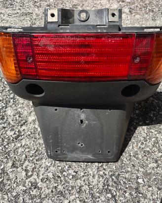 piaggio sfera parafango e fanaleria posteriore 
