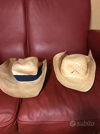 Cappelli in paglia
