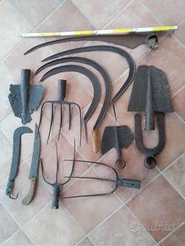 Attrezzi agricoli e non vecchi/antichi arredamento