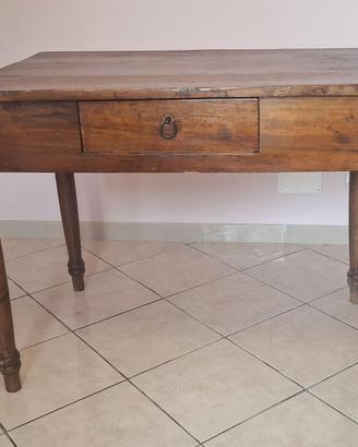 Tavolo fine '800