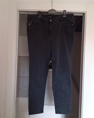 Jeans neri Fiorella Rubino Mod. GIada Skinny Push