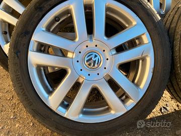 Cerchi originali vw golf 5 plus con gomme estive