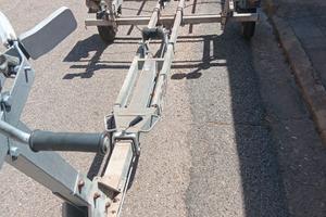 Carrello rimorchio portabarca