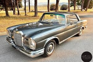 Mercedes W 111 220 se Coupé