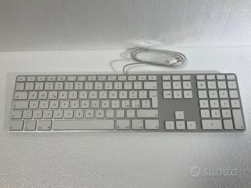 Apple Tastiera italiana con filo modello A1243