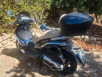 Piaggio Beverly 400 tourer