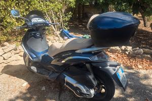 Piaggio Beverly 400 tourer