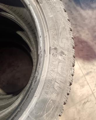 gomme M+S 205/50/17