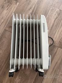 Calorifelo ad elettricità con presa