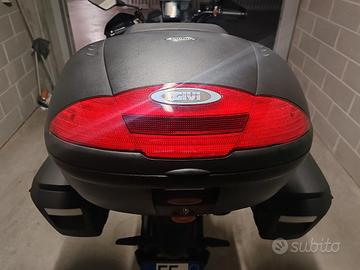 Bauletto givi doppio casco 
