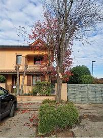 Villetta a schiera di 155 m² con più di 5 locali e