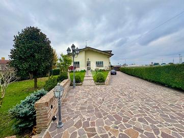 VILLA SINGOLA A ROVIGO