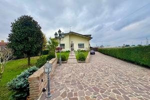 VILLA SINGOLA A ROVIGO