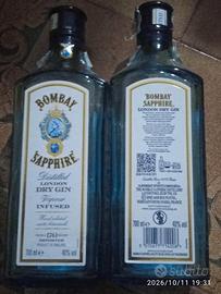Bottiglie Gin e Moét Chandon vuote da collezione 