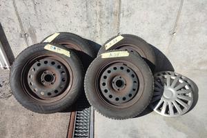 cerchi 15" J6 + gomme vredstein seminuove