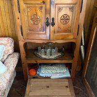 Mobili stile alpino in legno