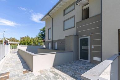 Appartamento di 106 m² con 3 locali e box auto a A