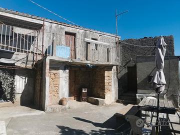 RGE 19/2022 Trib ENNA - LOTTO 1