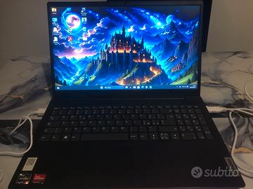 Computer lenovo come nuovo con tastiera e mause