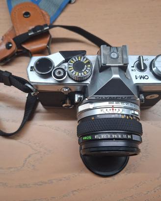 macchina fotografica reflex | funzionante