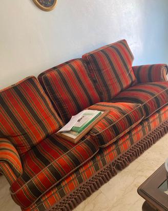 salotto 3 posti più due poltrone