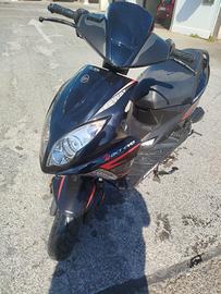 scooter keeway modello F-act 50 evo