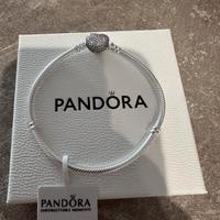 bracciale pandora cuore pavé 