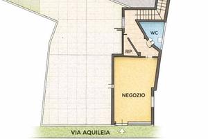 Negozio fronte strada pedonale