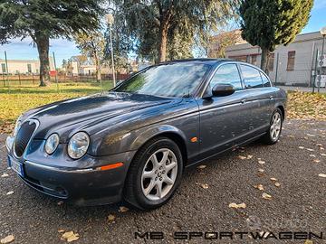 Jaguar S-Type 2.7 diesel V6 Executive