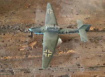 Modellino da collezione del CAC Wirraway.