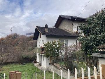 Immobile in asta di 205 m² con 2 locali e box auto