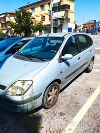 Renault Scenic 1.6 benzna 110 cavalli