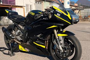 Yamaha YZF R6 pronto pista