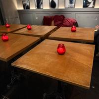 Tavolo di legno con base in ghisa vintage