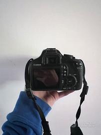 CANON EOS 1100D