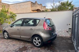 Renault Scenic 1.5 dci