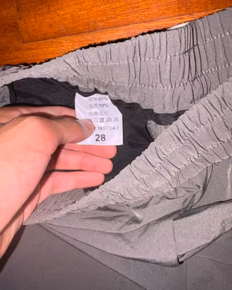 pantaloni