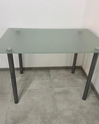 Tavolo in vetro
