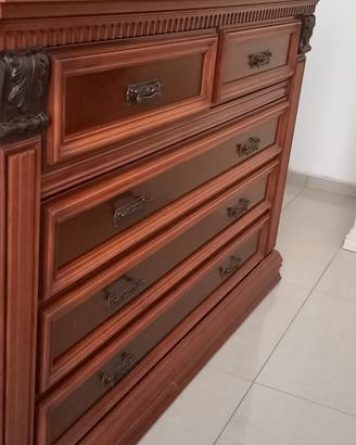 como' e 2 comodini  in.legno massello