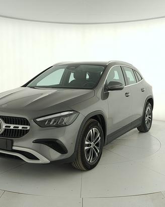 MERCEDES-BENZ GLA 180 d Advanced auto