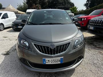 Lancia Ypsilon 1.0 FireFly 5 porte S&S Hybrid Silv