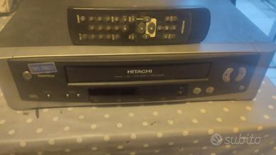 lettore VHS Hitachi completo di telecomando 